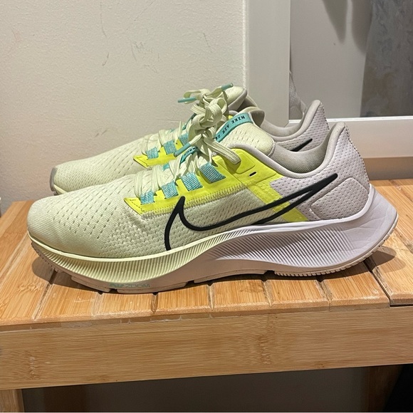 Women’s Size 8 - Nike Air Zoom Pegasus 38 WORN TWICE - Picture 4 of 13